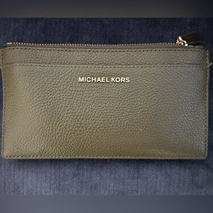 Michael Kors army green wallet